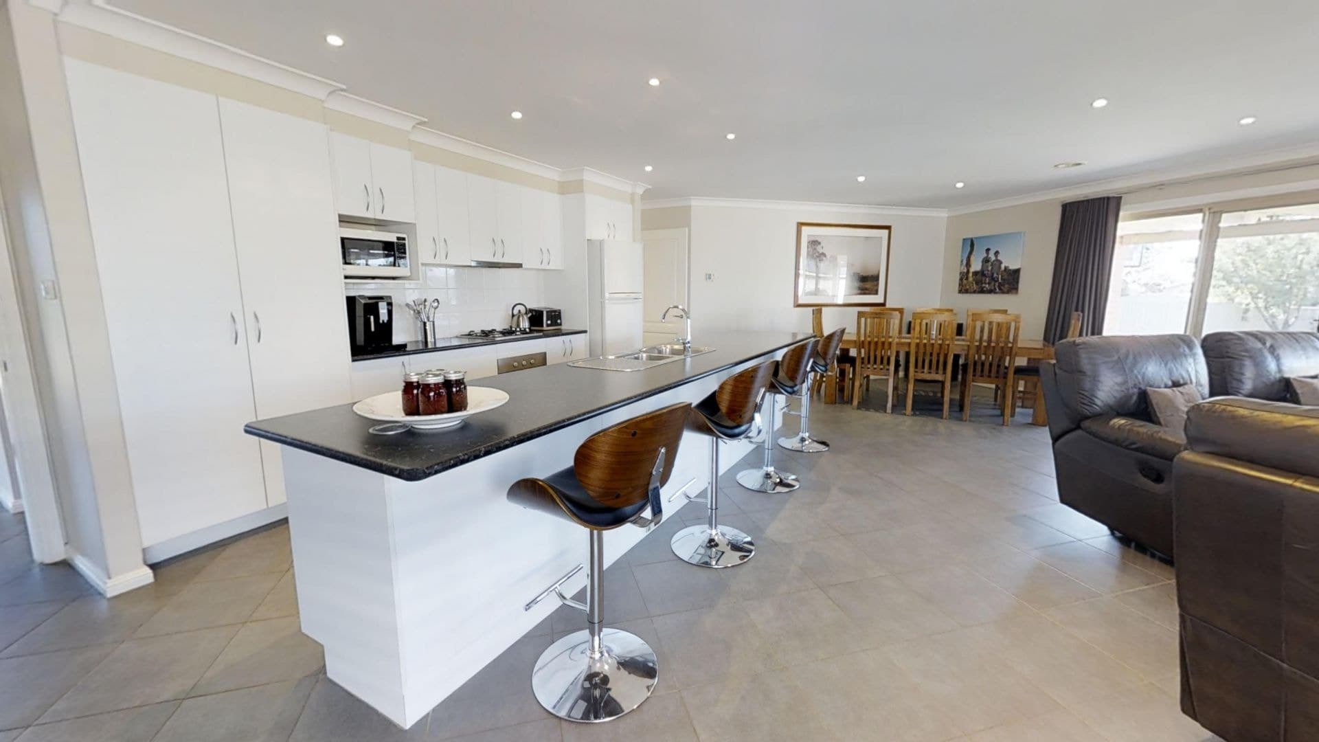 10 Palermo Street Orange NSW, Orange - Thumbnail 2