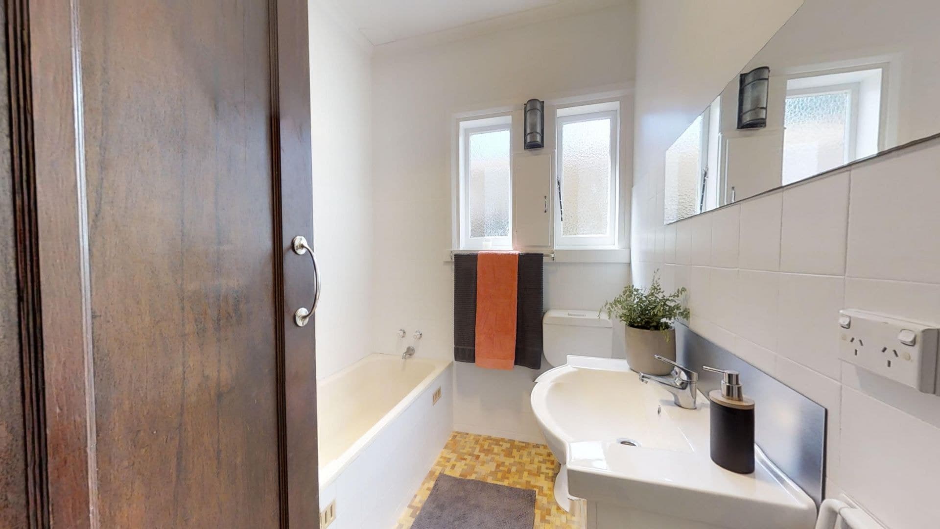 117 Gardiner Road Orange NSW, Orange - Thumbnail 5