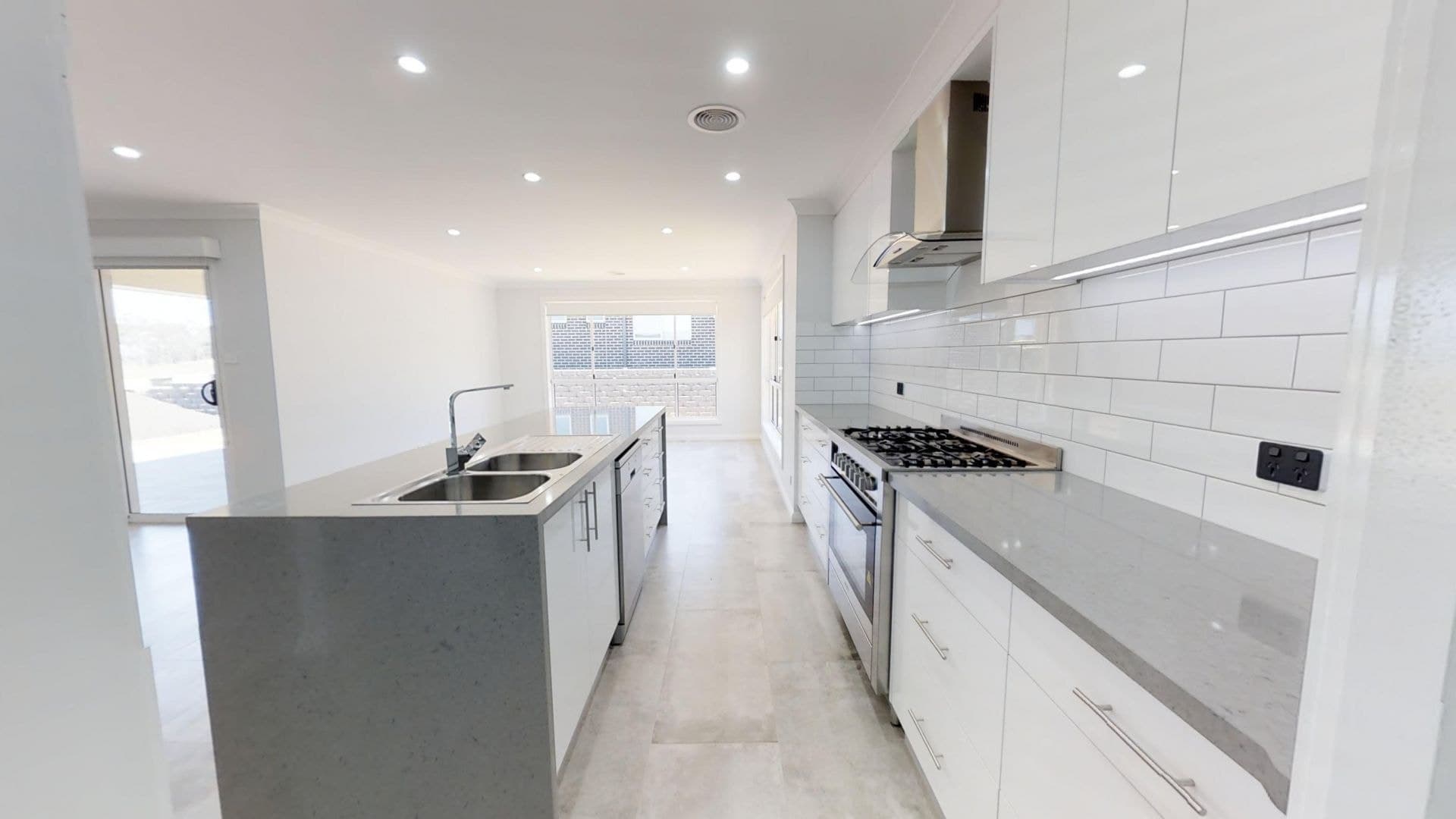 26 Buckland Drive Orange NSW, Orange - Thumbnail 7