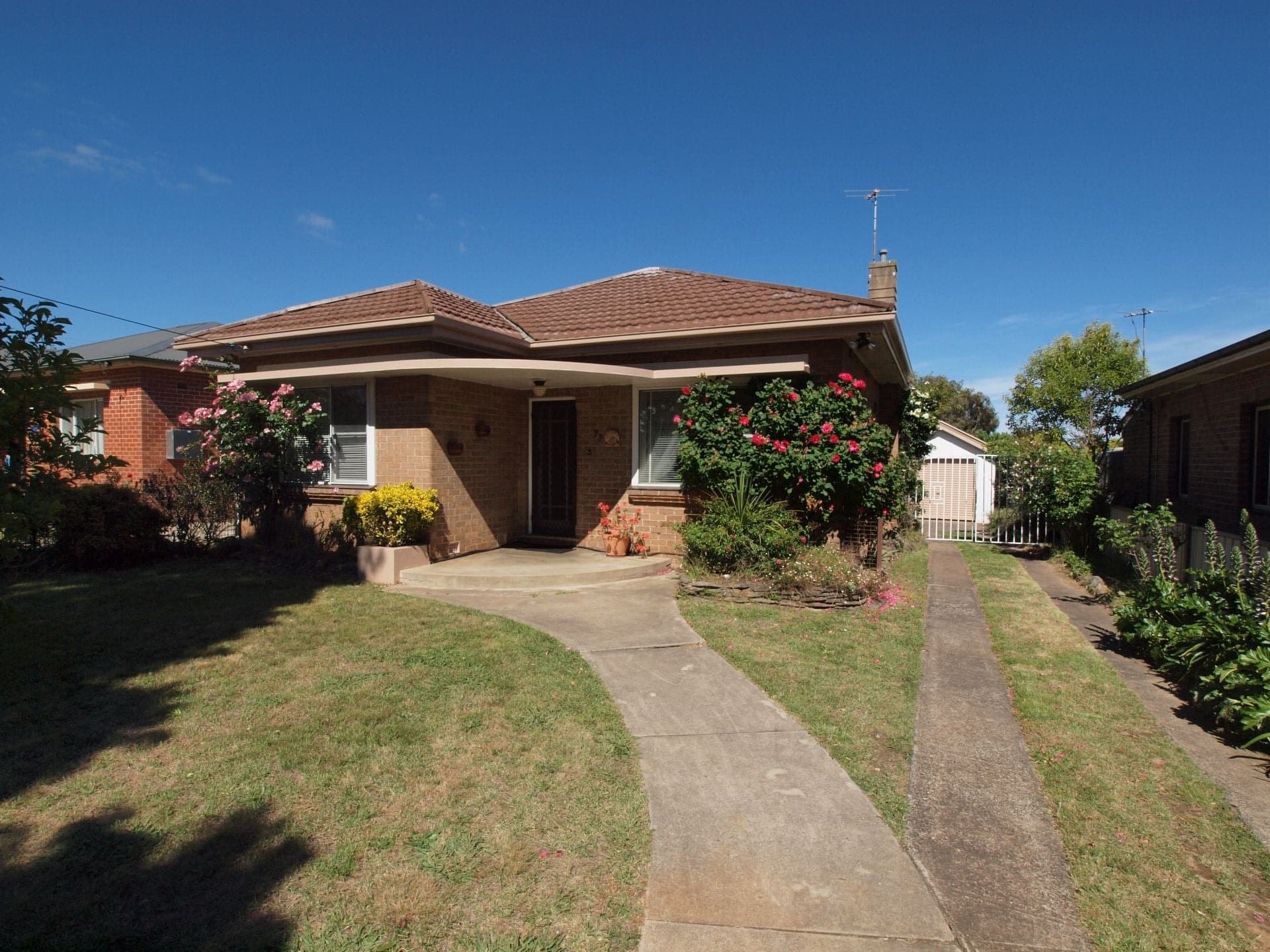 73 Glenroi Avenue Orange NSW, Orange - Image 1
