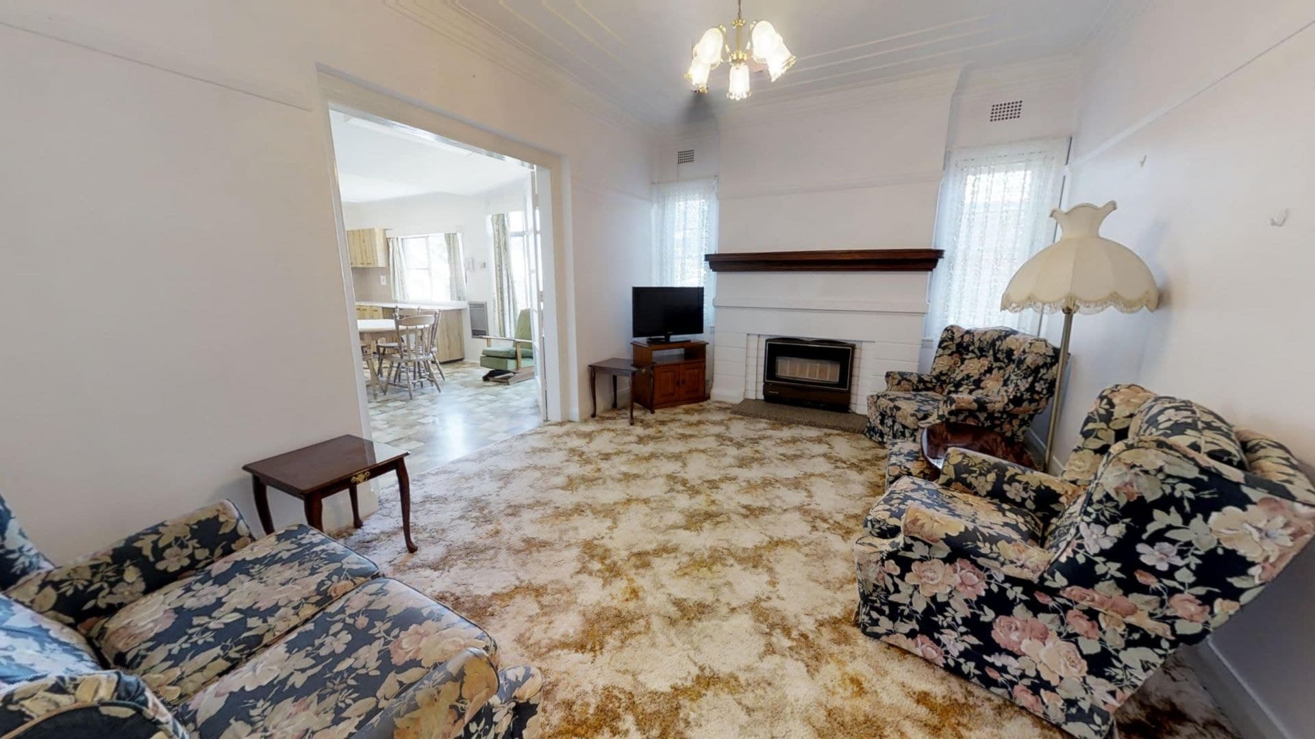 73 Glenroi Avenue Orange NSW, Orange - Thumbnail 2