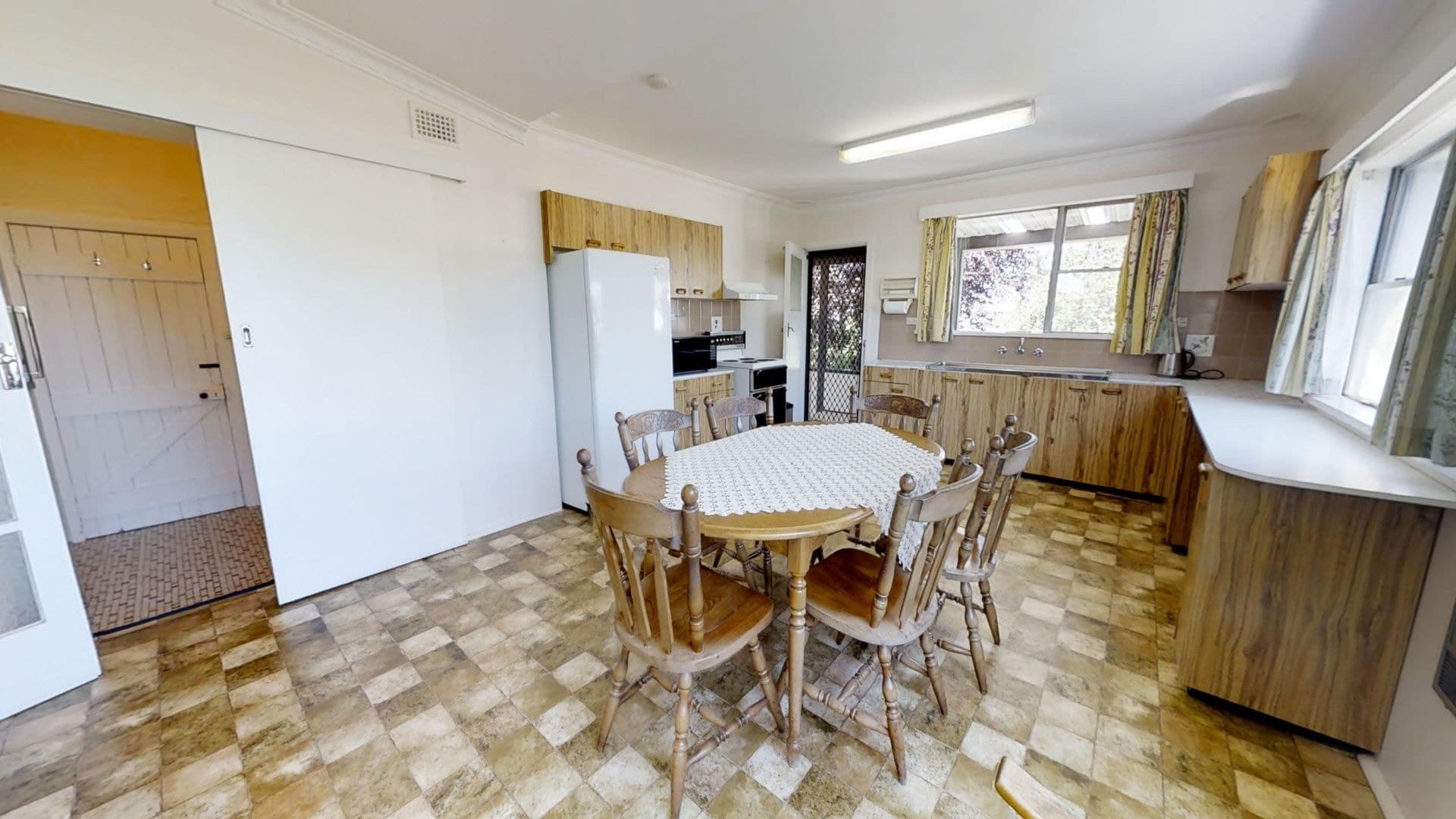 73 Glenroi Avenue Orange NSW, Orange - Thumbnail 6