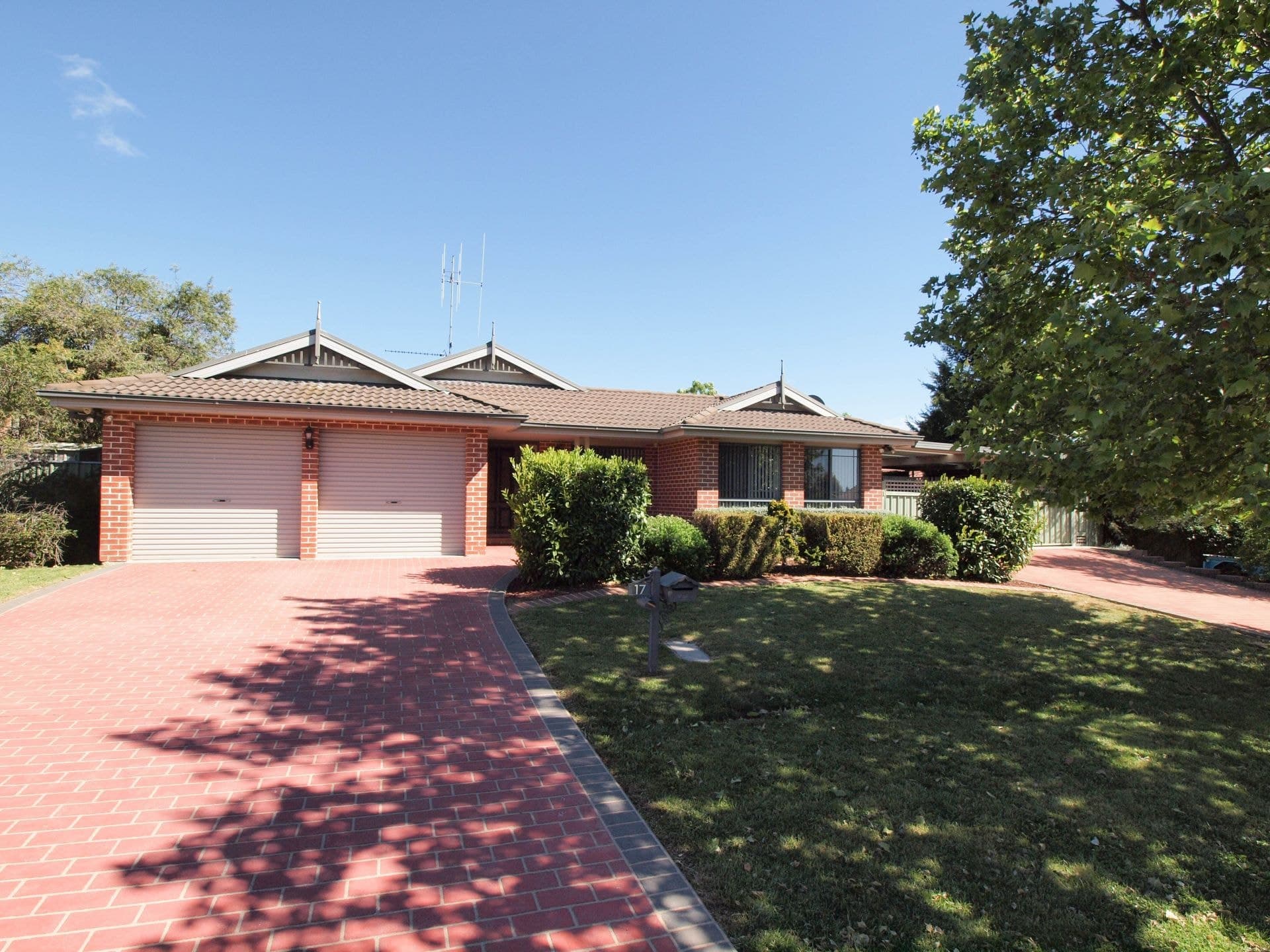 17 Agland Crescent Orange NSW, Orange - Image 1