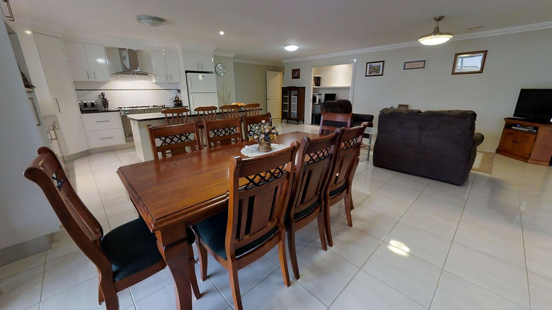 25 Beech Crescent Orange NSW, Orange - Thumbnail 2