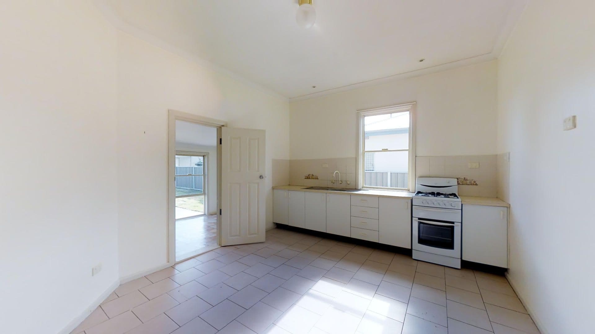 15 Eyles Street Orange NSW, Orange - Thumbnail 3