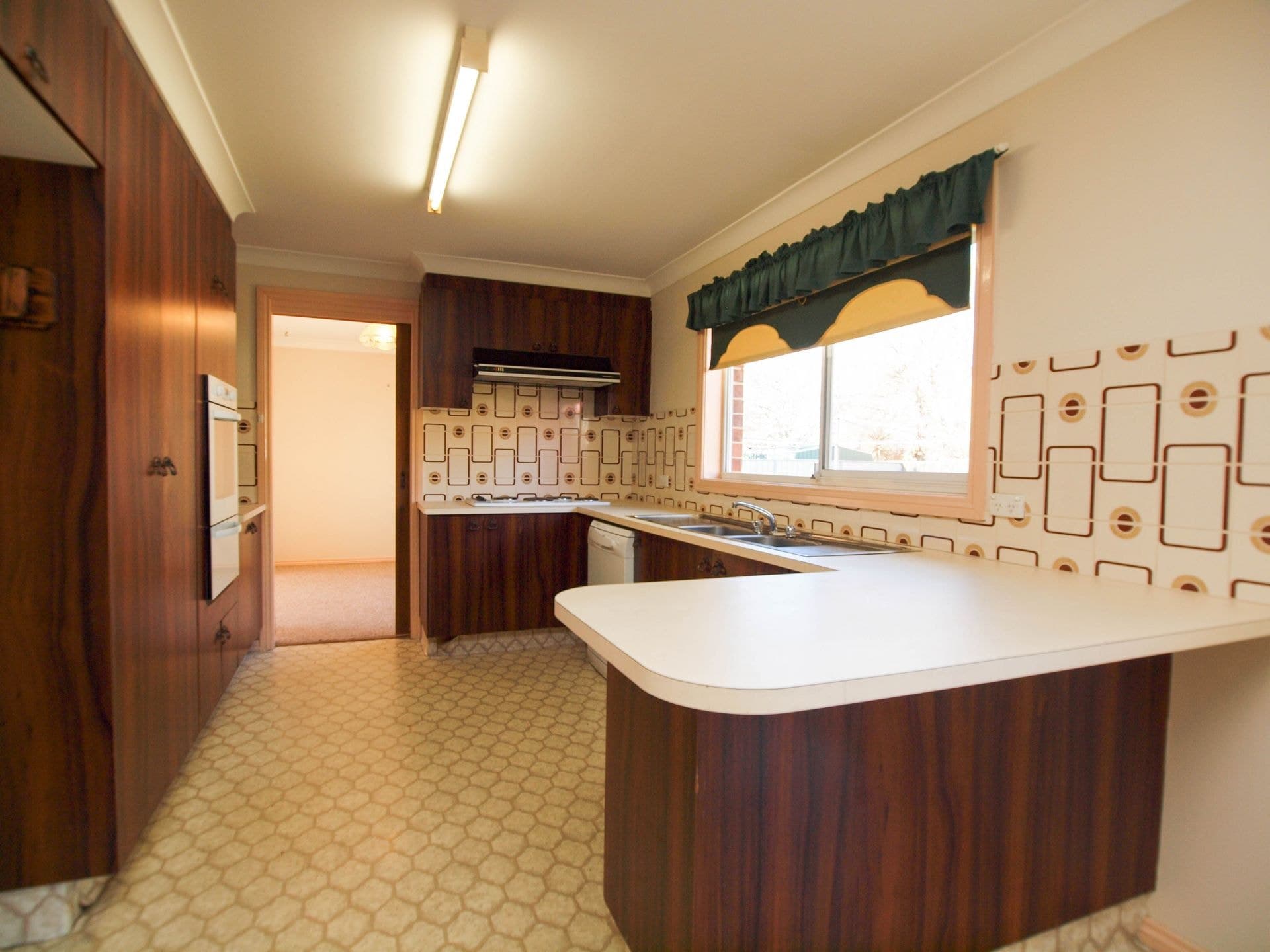 10 Malvern Avenue Orange NSW, Orange - Thumbnail 3