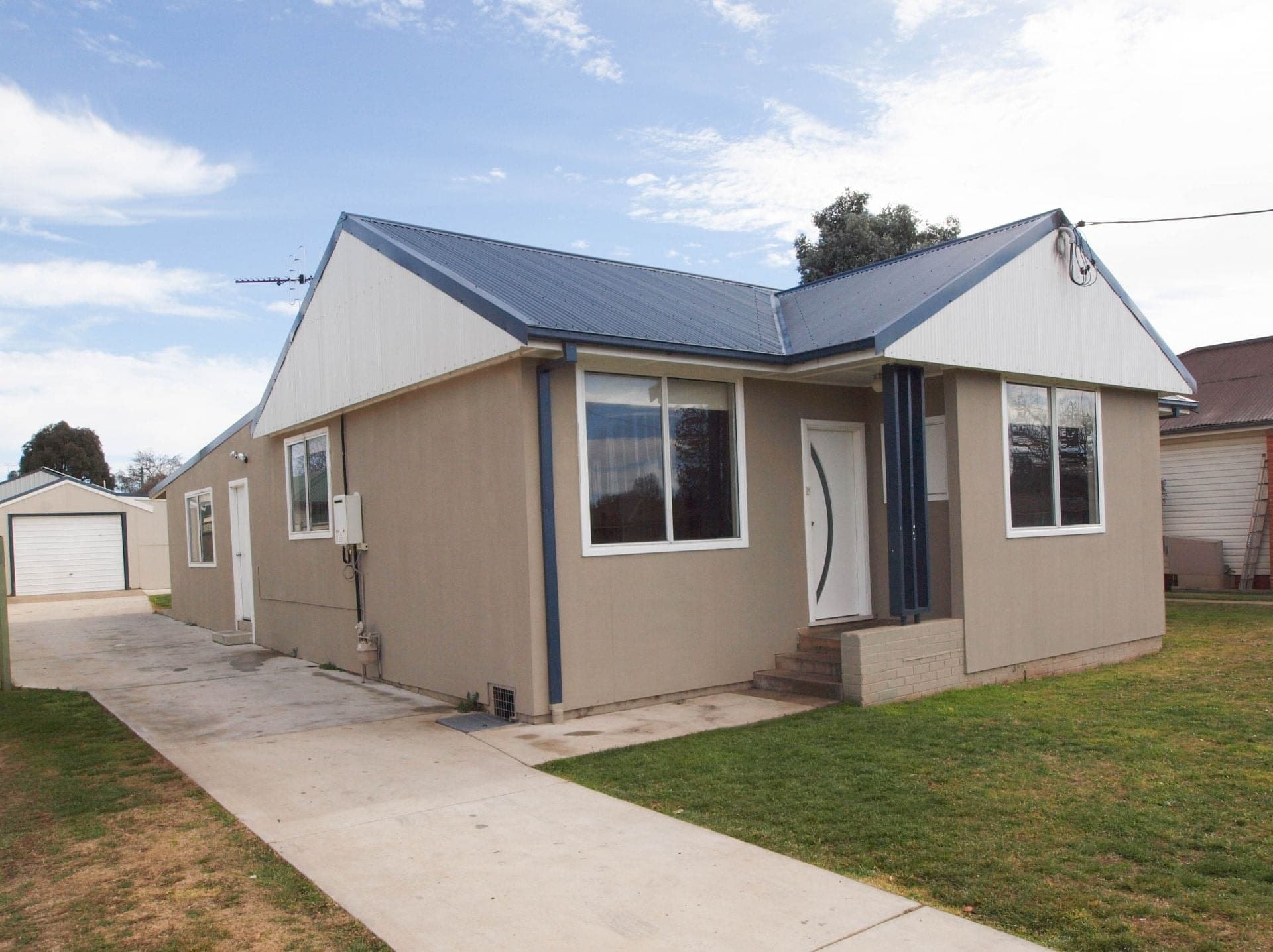 87 Kenna Street Orange NSW, Orange - Image 1