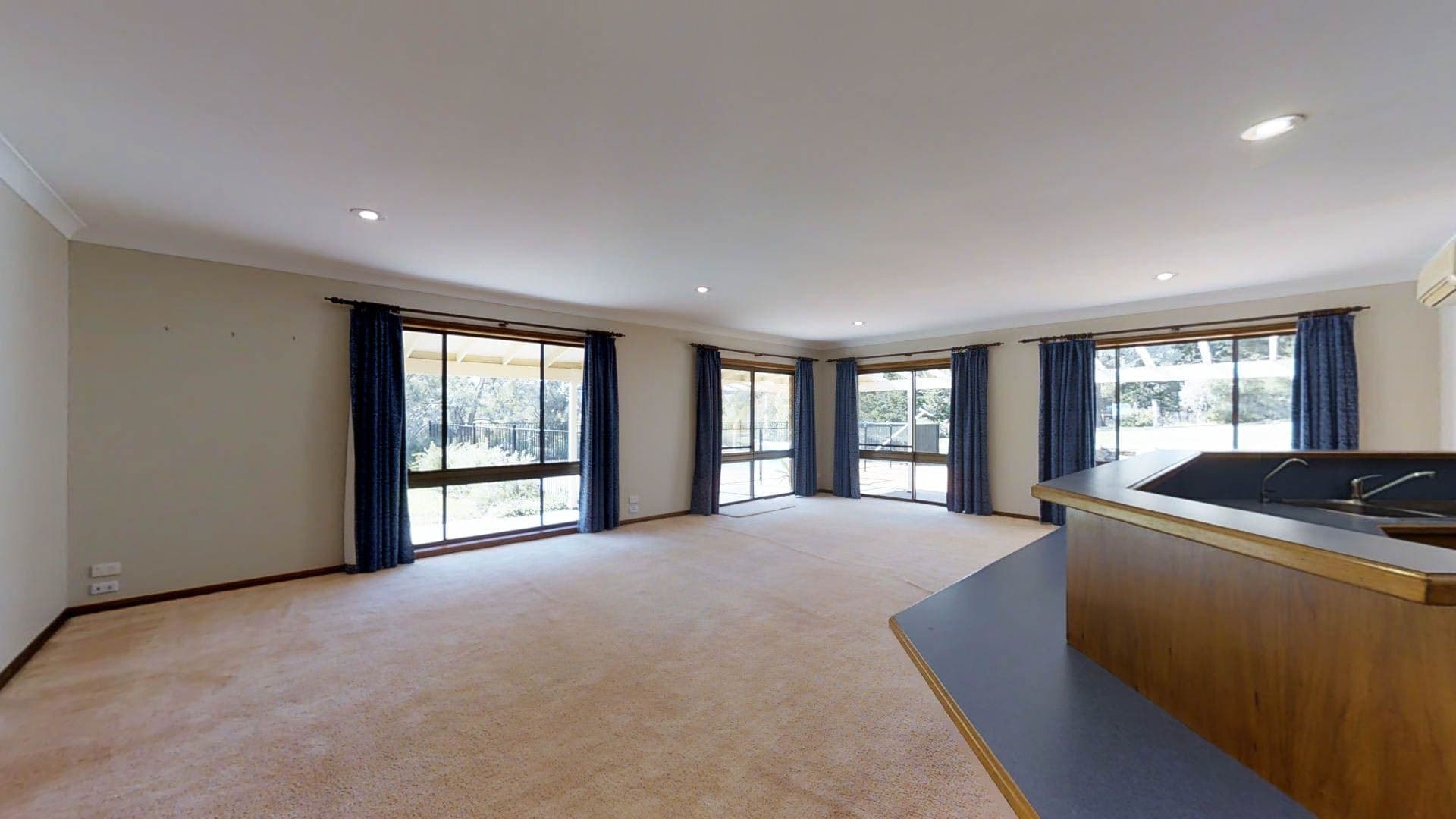522 Burrendong Way Orange NSW, Orange - Thumbnail 4