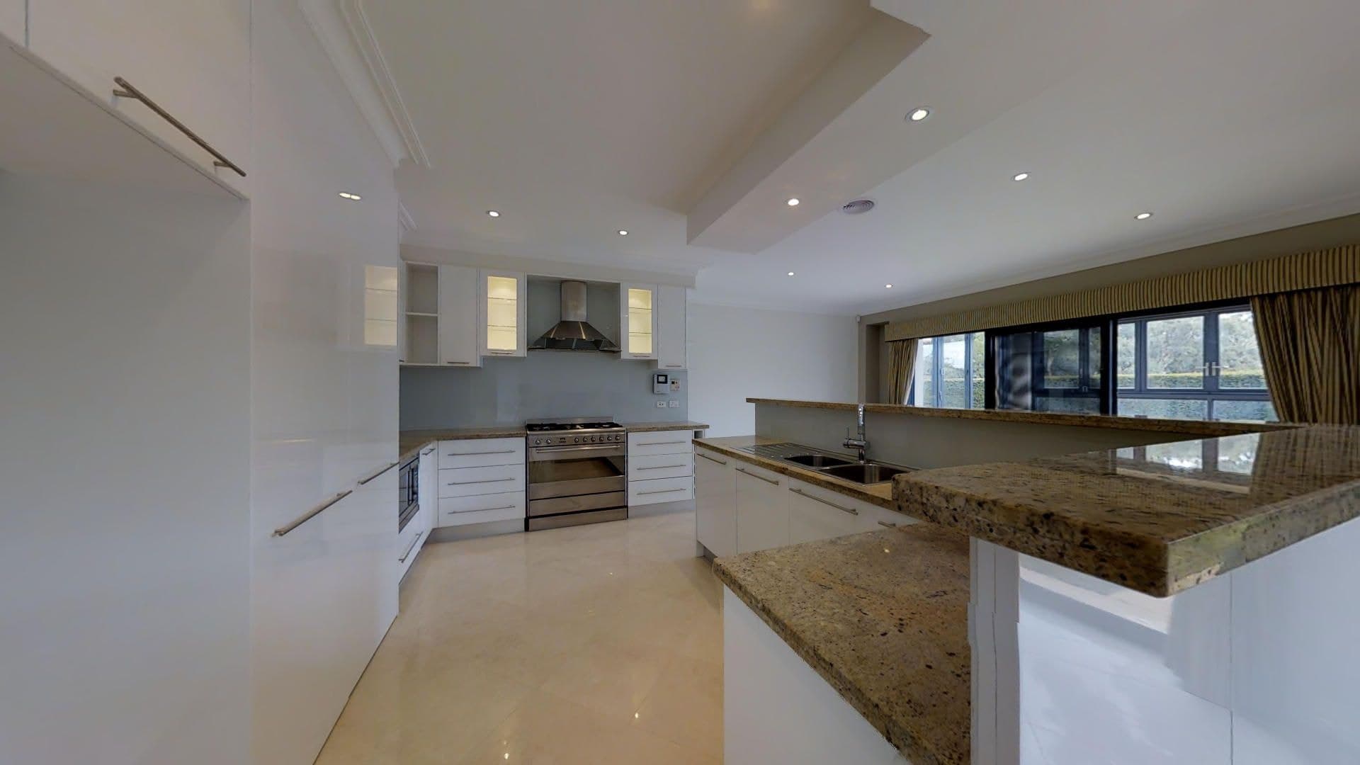 16 Roselawn Drive Orange NSW, Orange - Thumbnail 4