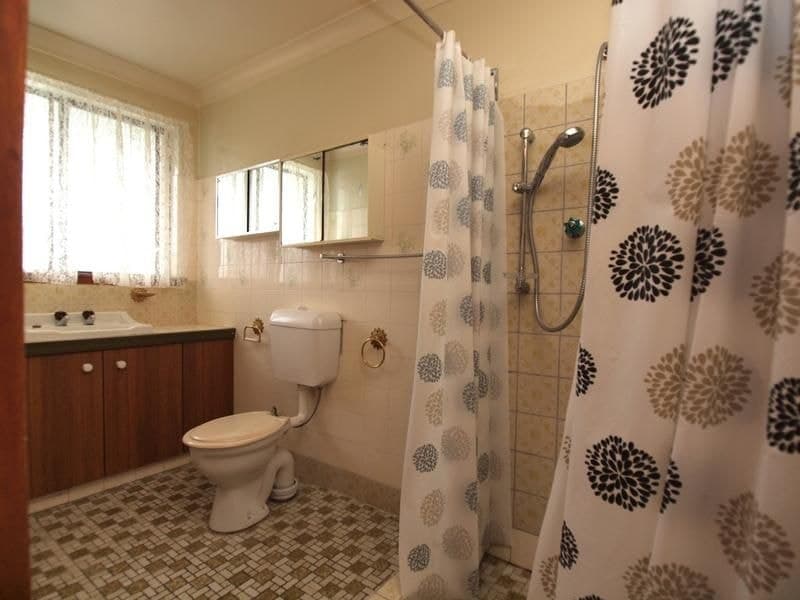 10 Boronia Crescent Orange NSW, Orange - Thumbnail 6