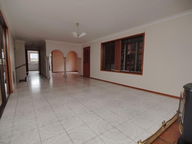 10 Boronia Crescent Orange NSW, Orange - Thumbnail 8