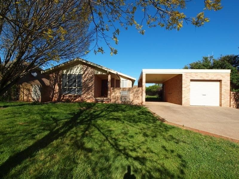 11 James Sheahan Drive Orange NSW, Orange - Image 1