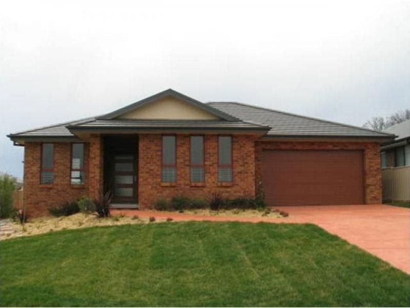 13 Braeburn Crescent ORANGE NSW, Orange - Image 1