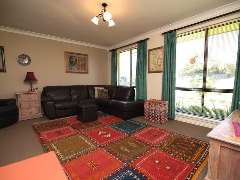 31 Wakeford Street Orange NSW, Orange - Thumbnail 2