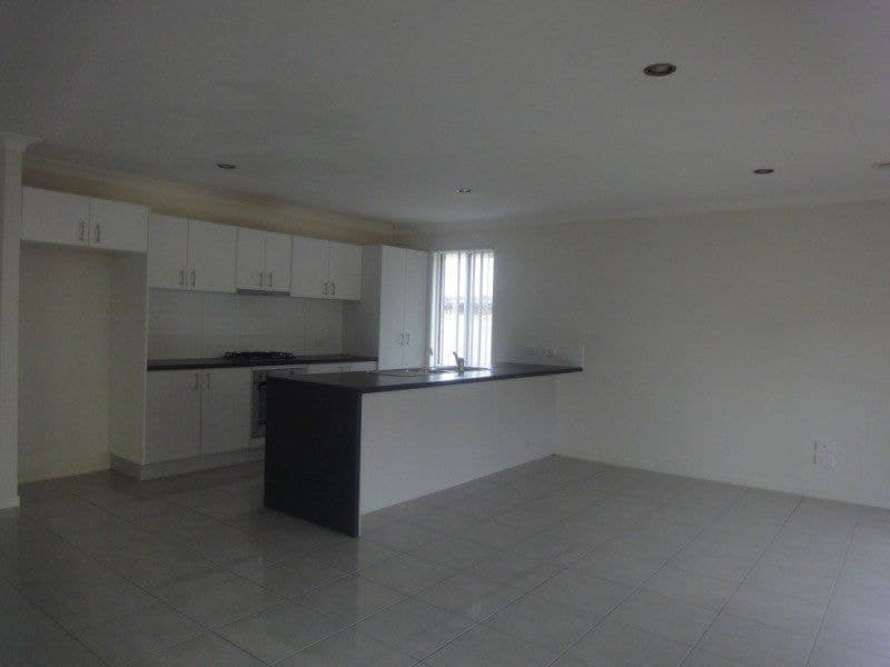 49 Honeyman Drive ORANGE NSW, Orange - Thumbnail 3
