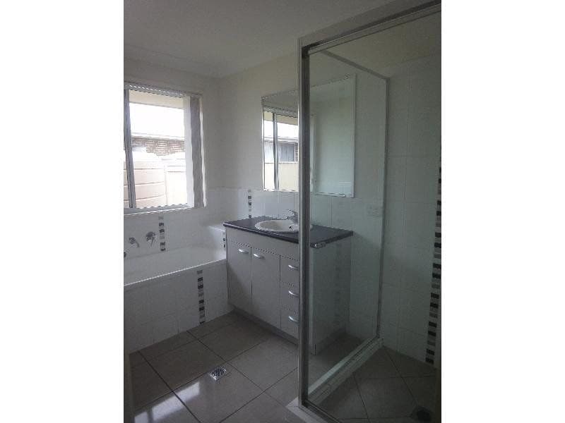 49 Honeyman Drive ORANGE NSW, Orange - Thumbnail 6