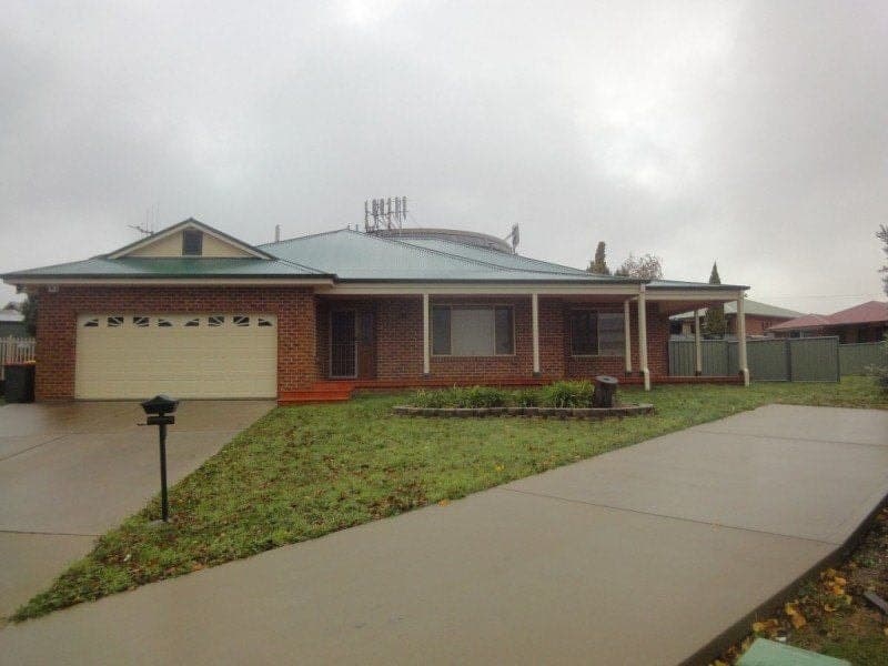 6 Tinnock Place ORANGE NSW, Orange - Image 1