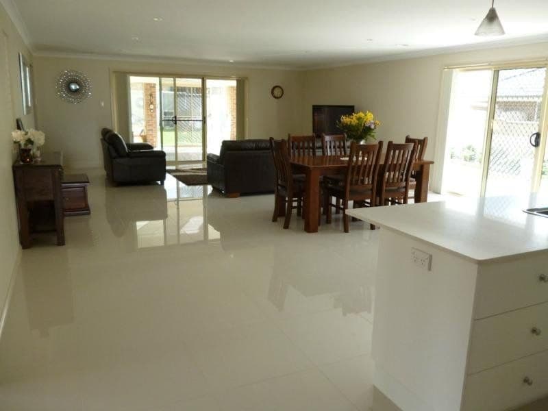 8 The Poplars Drive ORANGE NSW, Orange - Thumbnail 5