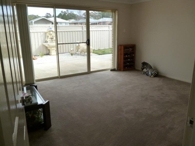 8 The Poplars Drive ORANGE NSW, Orange - Thumbnail 8