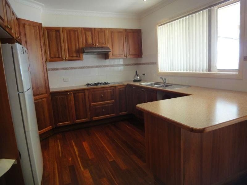 11 Holman Way ORANGE NSW, Orange - Thumbnail 3