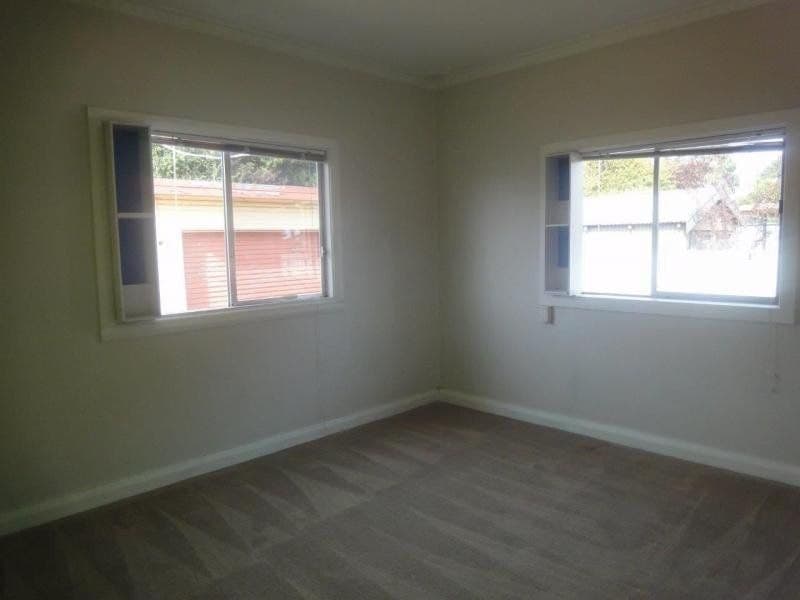 42 Tynan Street ORANGE NSW, Orange - Thumbnail 4