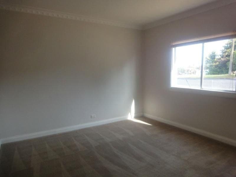 42 Tynan Street ORANGE NSW, Orange - Thumbnail 6