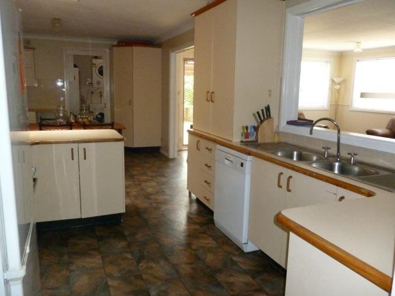 8 Amanda Place ORANGE NSW, Orange - Thumbnail 5