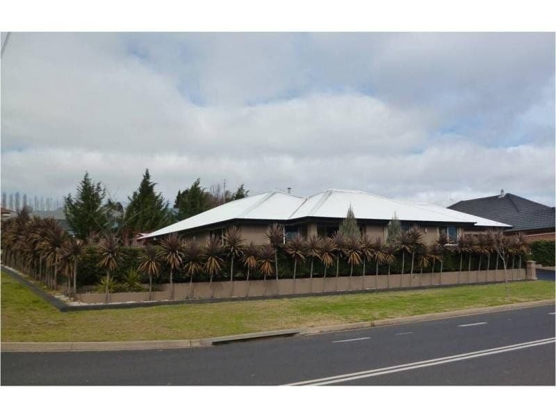 1 Stirling Avenue ORANGE NSW, Orange - Image 1
