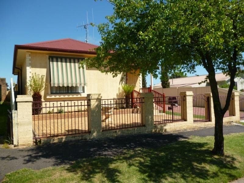 35 McLachlan Street ORANGE NSW, Orange - Image 1