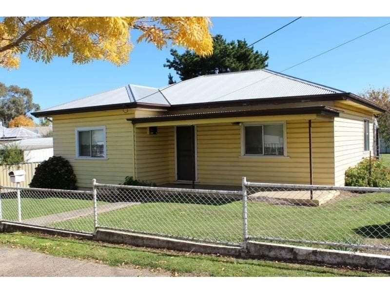 297 Peisley Street ORANGE NSW, Orange - Image 1