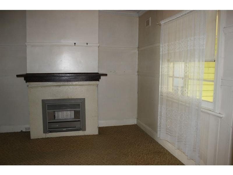 297 Peisley Street ORANGE NSW, Orange - Thumbnail 3