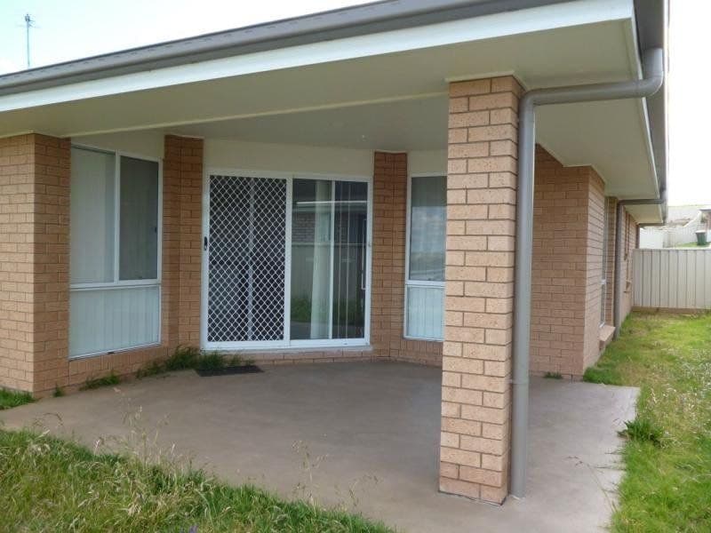 66 Honeyman Drive ORANGE NSW, Orange - Thumbnail 8