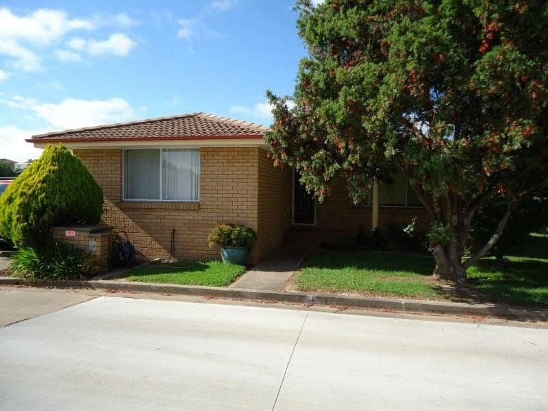 20/98 Kenna Street ORANGE NSW, Orange - Image 1
