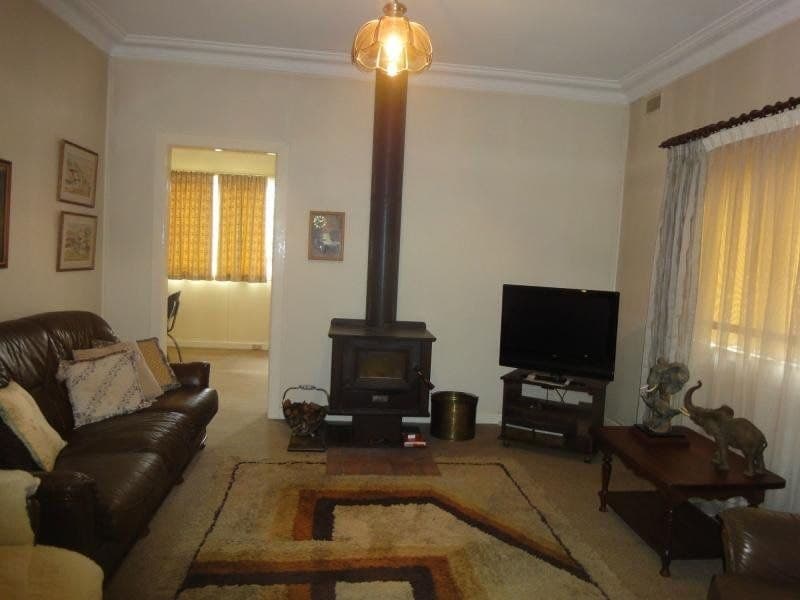17 Thomas Street ORANGE NSW, Orange - Thumbnail 4