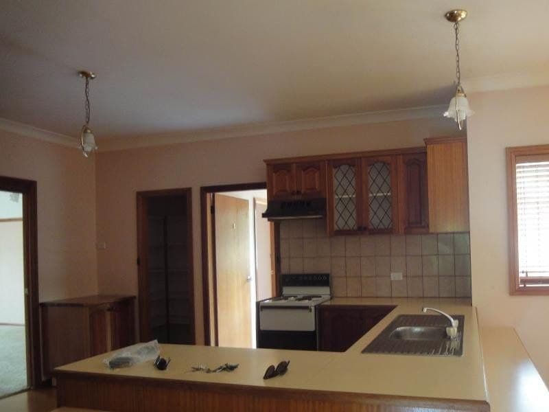 1 WiarenCct ORANGE NSW, 1 Wiarencct Orange - Thumbnail 2