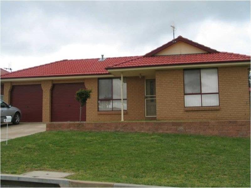 9 Melville Place ORANGE NSW, Orange - Image 1