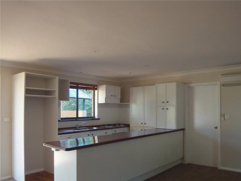 45 Sunny South Crescent ORANGE NSW, Orange - Thumbnail 3