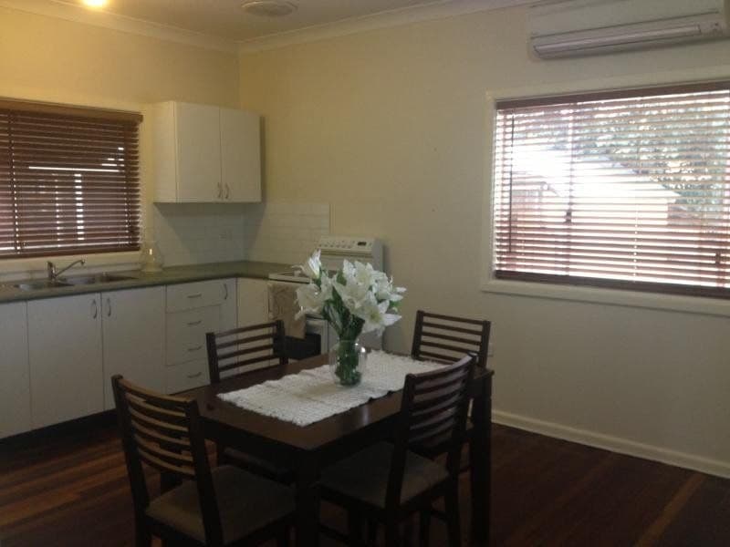 44 MolongnRd ORANGE NSW, 44 Molongnrd Orange - Thumbnail 2