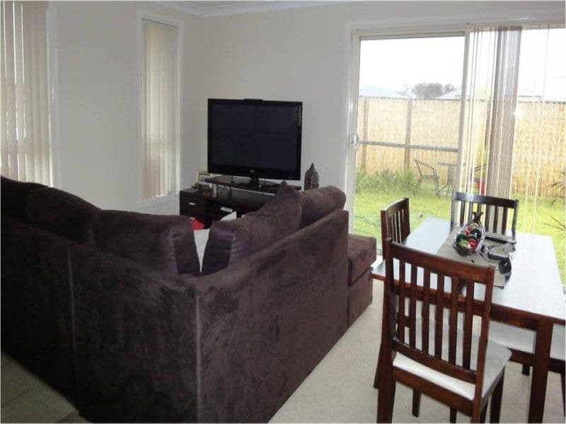 8 Candlebark Crescent ORANGE NSW, Orange - Thumbnail 3