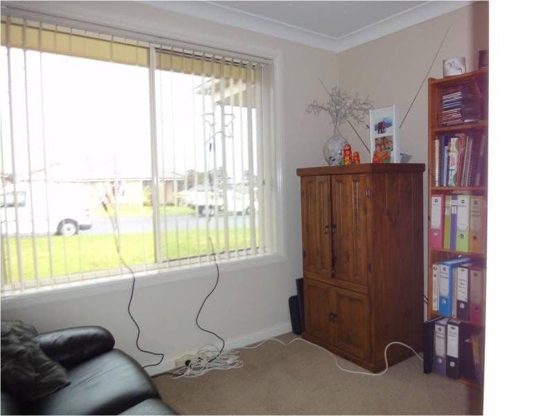 8 Candlebark Crescent ORANGE NSW, Orange - Thumbnail 6