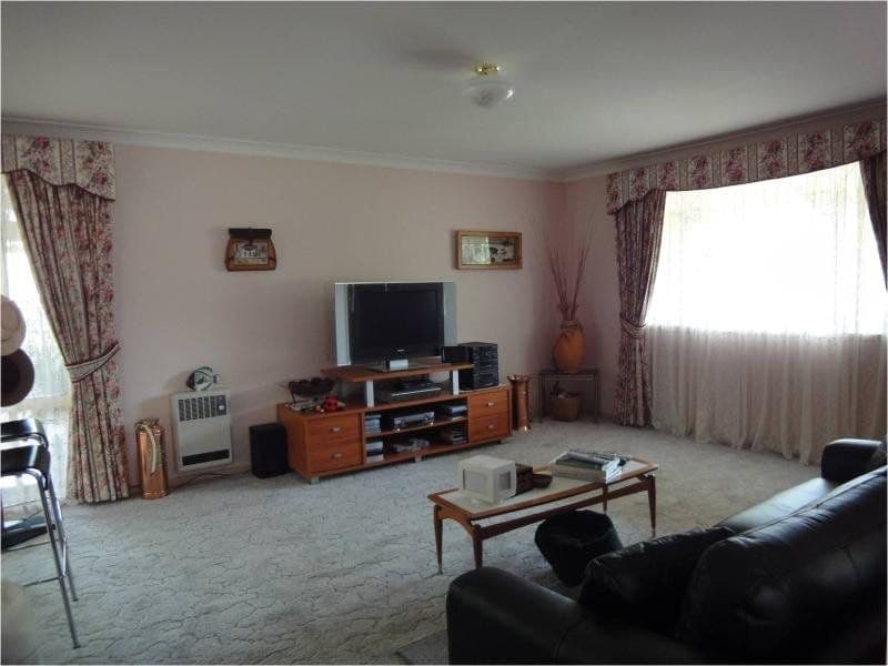 73 Sieben Drive ORANGE NSW, Orange - Thumbnail 5