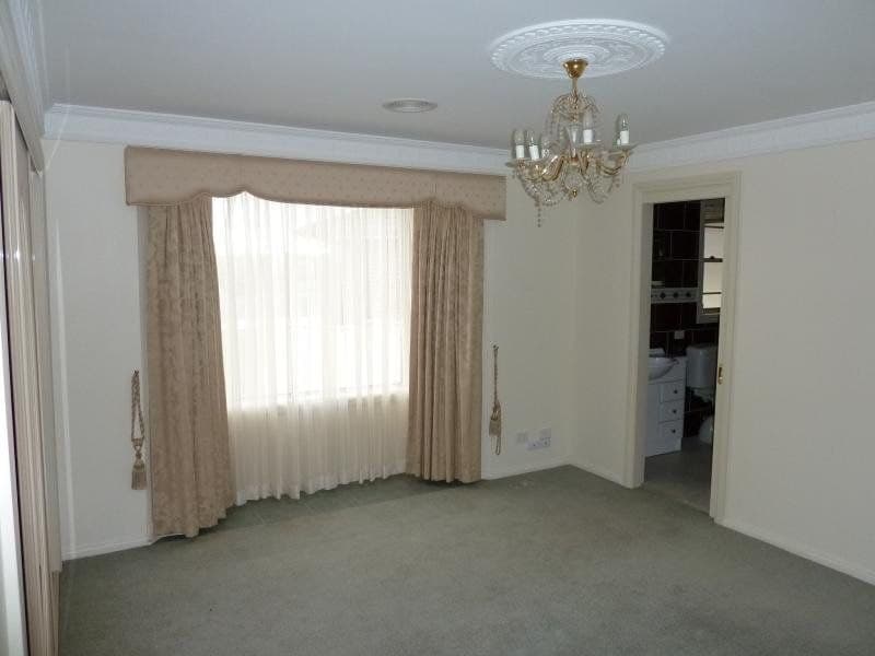 5 Hoskins Place ORANGE NSW, Orange - Thumbnail 4