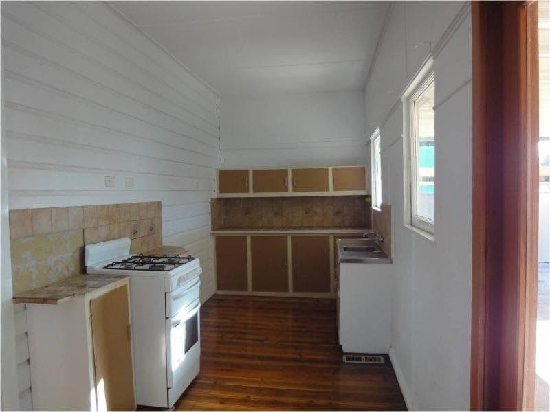 106 Sampson Street ORANGE NSW, Orange - Thumbnail 2