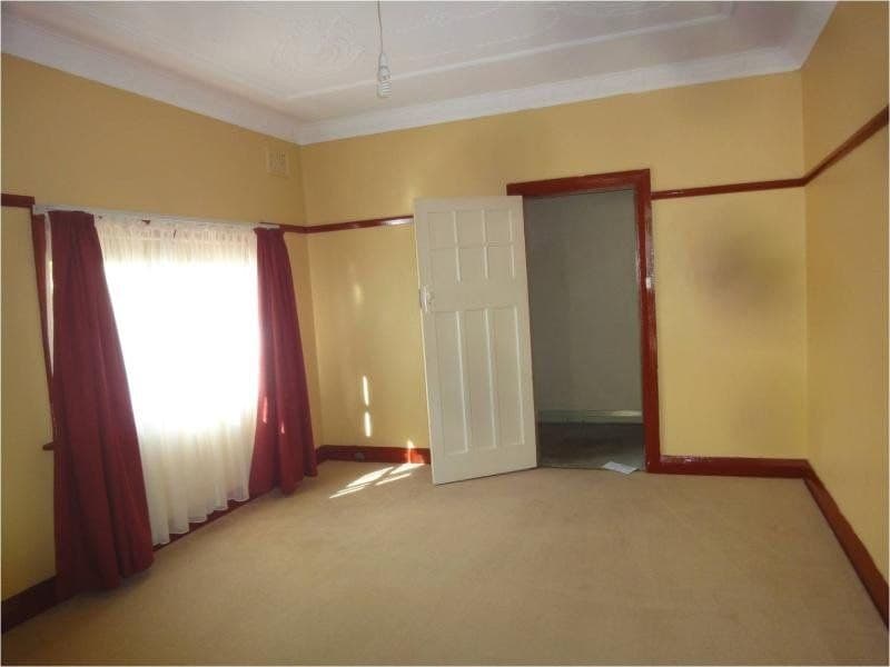 85 Edward Street ORANGE NSW, Orange - Thumbnail 4