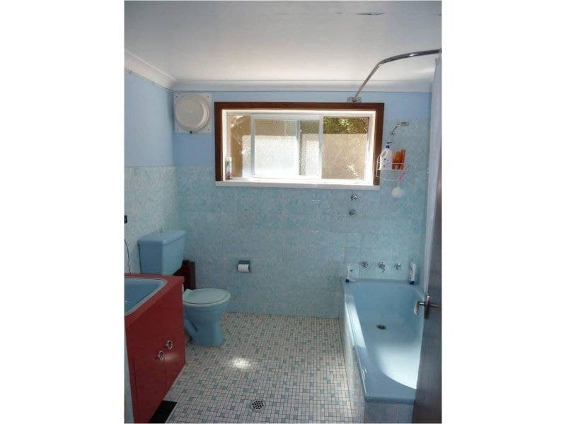 130 Coronation Drive ORANGE NSW, Orange - Thumbnail 4