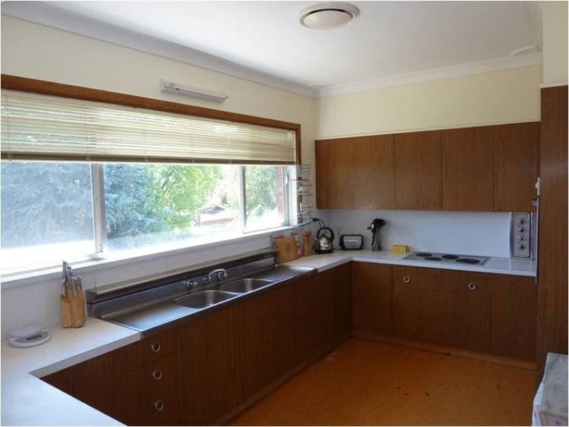 130 Coronation Drive ORANGE NSW, Orange - Thumbnail 7