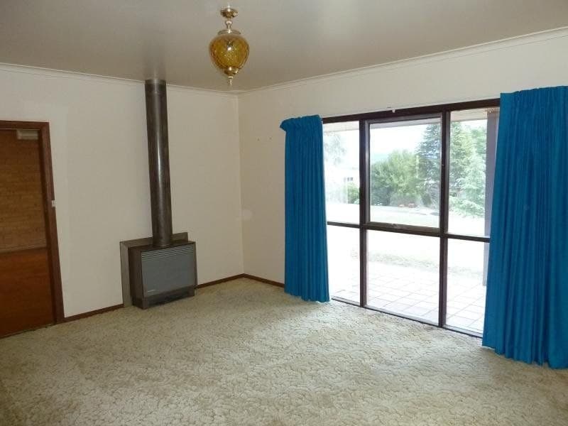 20 Mathoura Place ORANGE NSW, Orange - Thumbnail 5