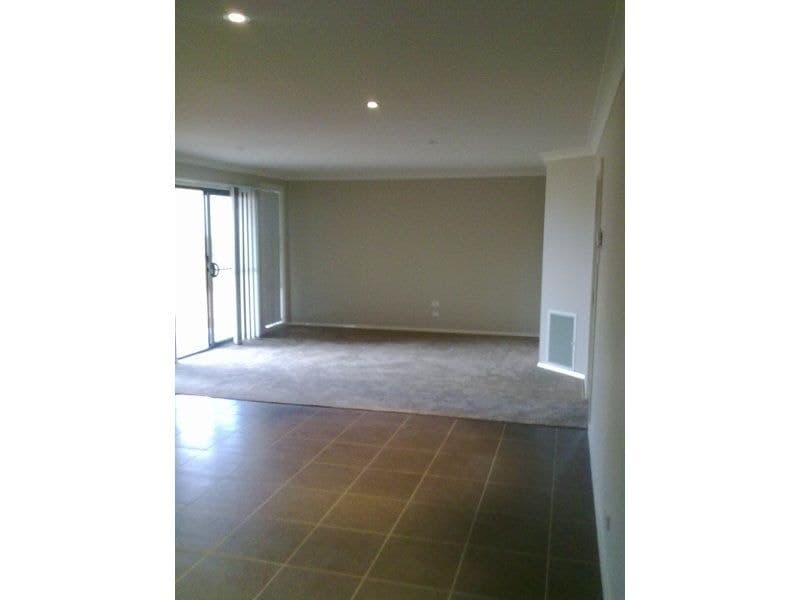 72 Diamond Drive ORANGE NSW, Orange - Thumbnail 2