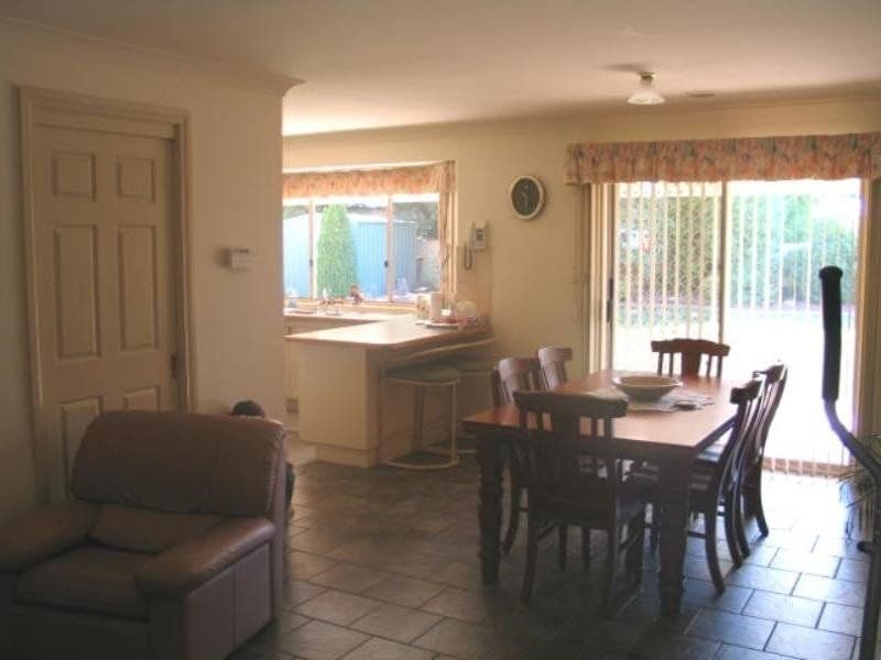 6 Melaleuca Way ORANGE NSW, Orange - Thumbnail 2