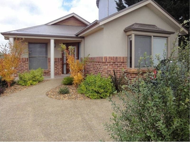 1/11 Warrigal Place ORANGE NSW, Orange - Image 1